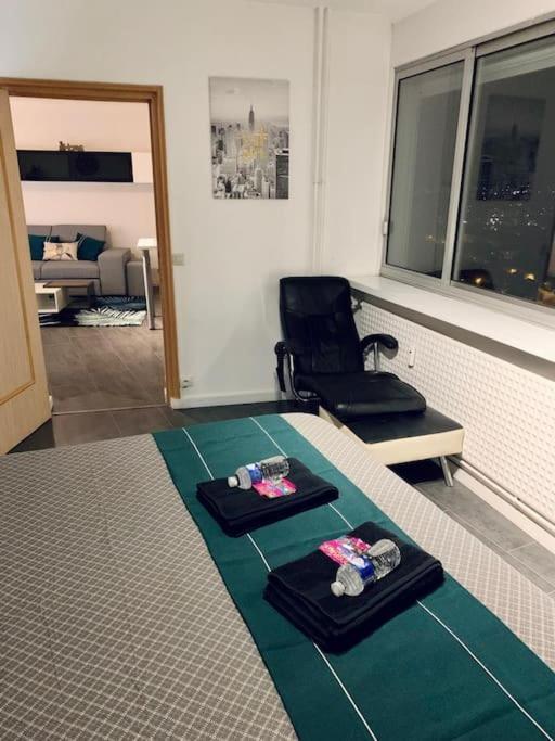 Grand Appartement 2 Chambres 5 Pers Max, Vue Panoramique Avec Parking Mulhouse Eksteriør bilde